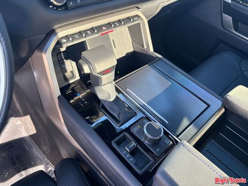 New 2026 Toyota Tundra Limited AWD/4WD image 21