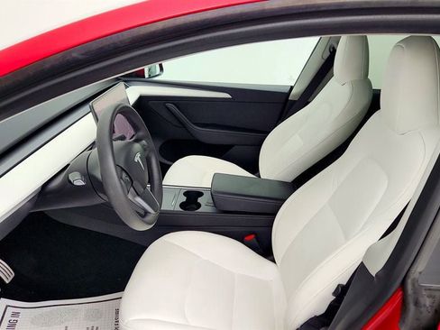 Used 2023 Tesla Model Y Performance image 24