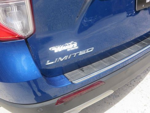 Used 2021 Ford Explorer Limited w/ Hybrid Equipment Group 310A AWD/4WD image 9