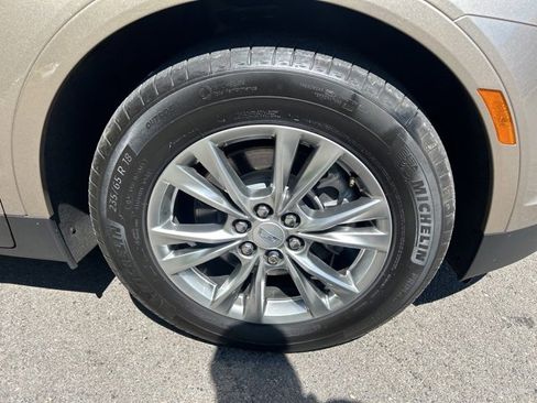 Used 2022 Cadillac XT5 Premium Luxury image 4