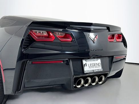 Used 2019 Chevrolet Corvette Stingray Coupe w/ Carbon Flash Badge Package RWD image 10