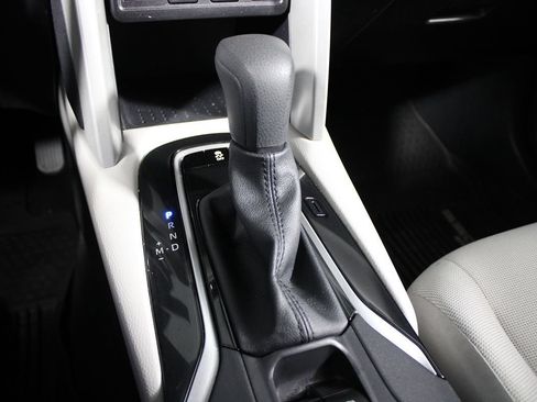 Used 2025 Toyota Corolla Cross L FWD image 19