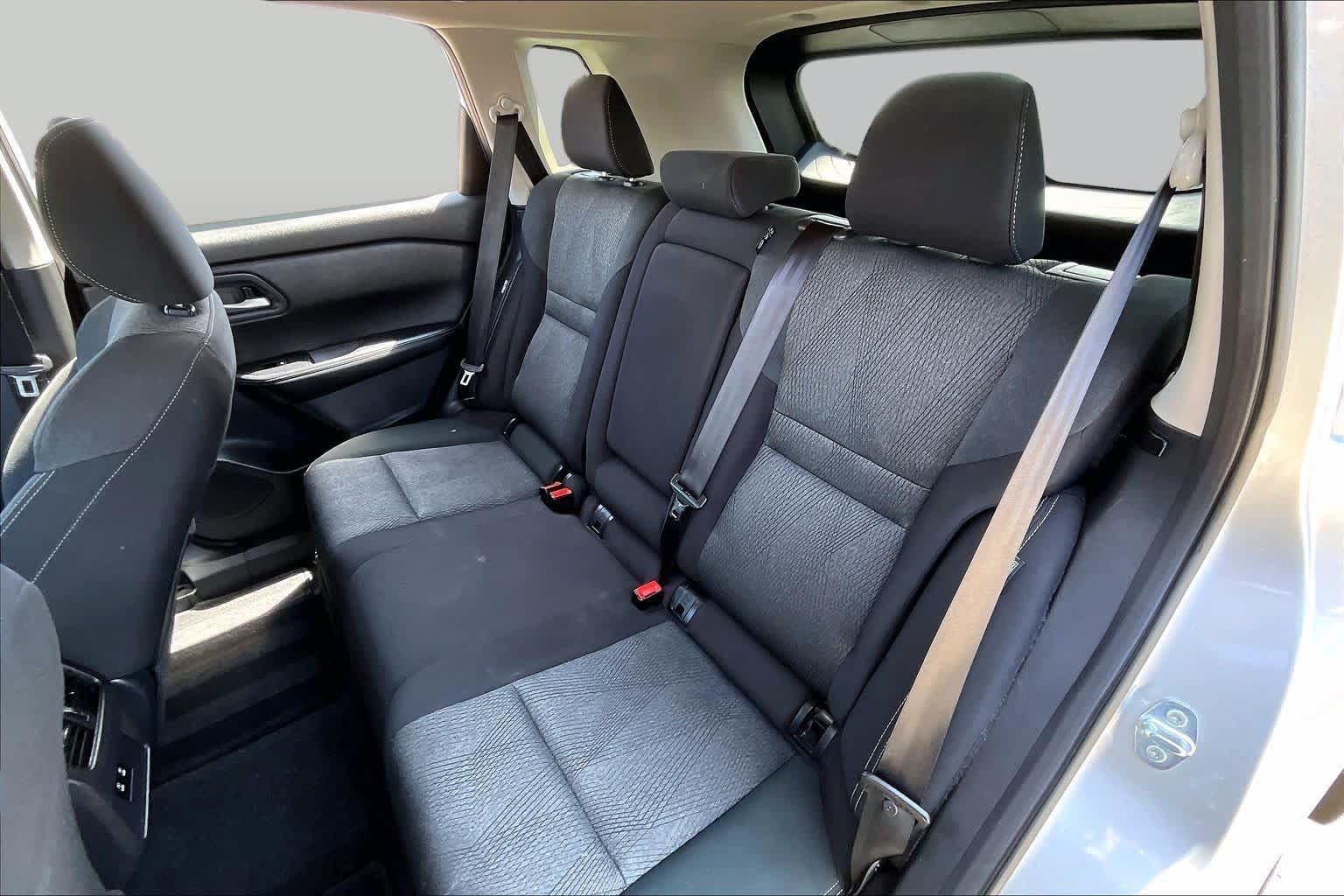 Used 2025 Nissan Rogue SV AWD/4WD image 20
