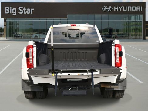 Used 2024 Ford F350 King Ranch w/ Chrome Package image 8