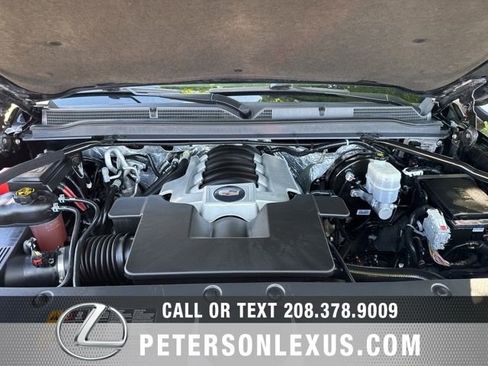 Used 2018 Cadillac Escalade Platinum AWD/4WD image 9
