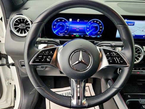 Used 2024 Mercedes-Benz EQB 250+ image 13