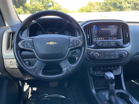 Used 2022 Chevrolet Colorado Z71 image 17