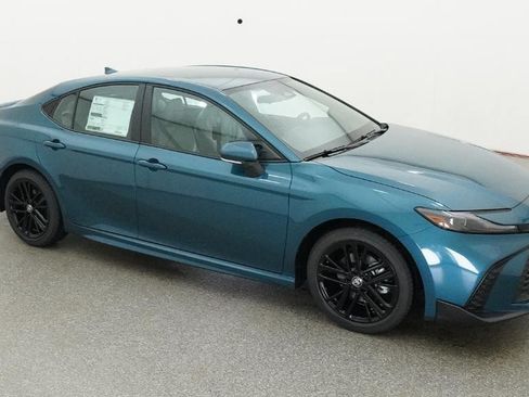 New 2026 Toyota Camry SE FWD image 10