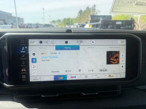 New 2026 Jeep Gladiator Rubicon w/ Whitecap Package AWD/4WD image 22