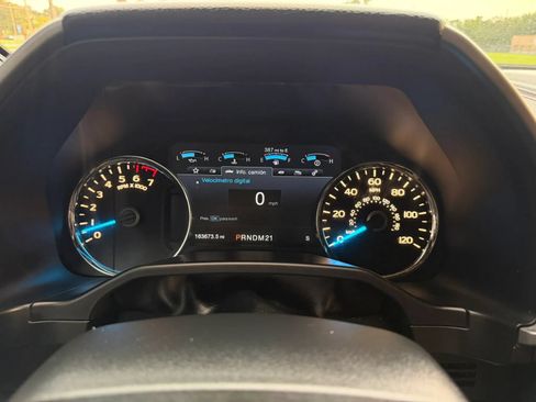 Used 2015 Ford F150 Platinum w/ FX4 Off-Road Package AWD/4WD image 14