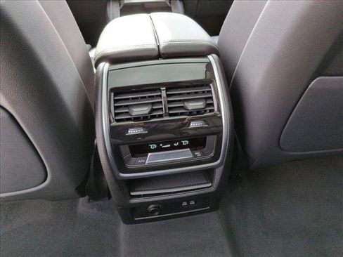Used 2024 BMW X7 xDrive40i AWD/4WD image 18