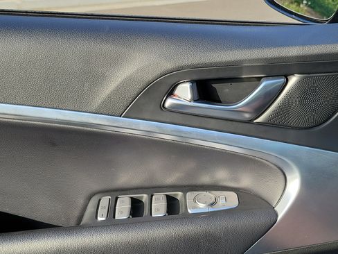 Certified 2026 Genesis G70 2.5T AWD/4WD image 13