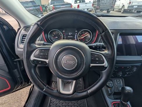 Used 2020 Jeep Compass Trailhawk w/ Leather Interior Group AWD/4WD image 45