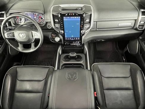 Used 2022 RAM 1500 Laramie AWD/4WD image 10