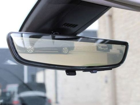 Used 2023 GMC Acadia Denali w/ Denali Technology Package image 32