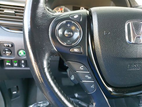 Used 2016 Honda Pilot Elite image 22