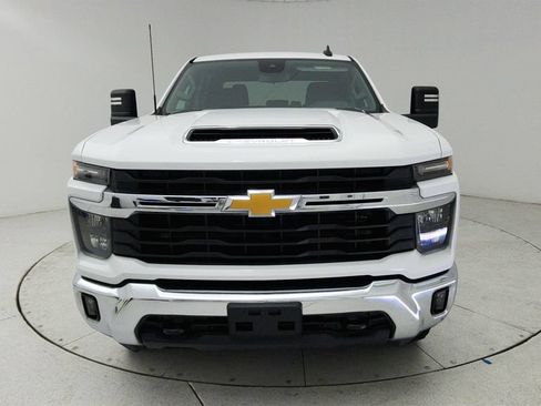 Certified 2024 Chevrolet Silverado 2500 LT AWD/4WD image 2