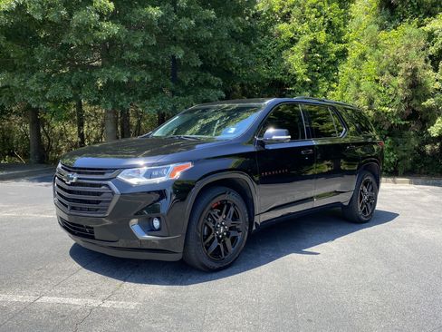 Used 2020 Chevrolet Traverse Premier w/ Redline Edition FWD image 5