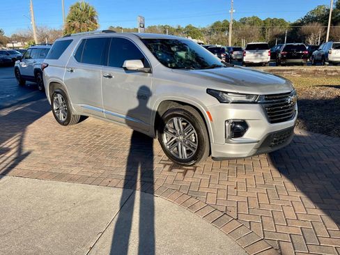 Used 2022 Chevrolet Traverse High Country image 8