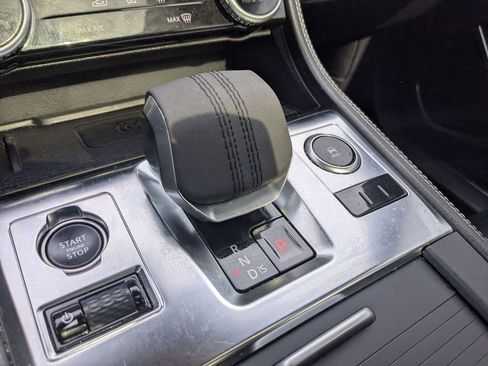 Used 2024 Jaguar F-PACE R-Dynamic S image 19