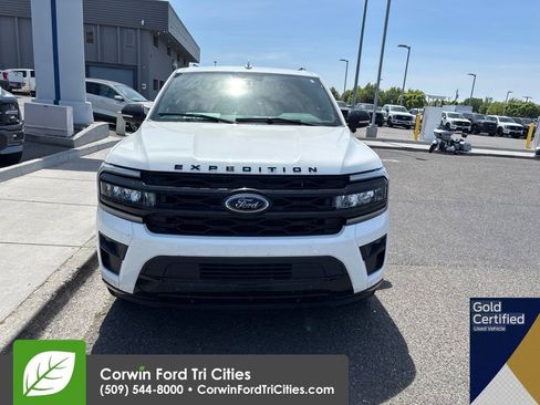 Used 2023 Ford Expedition Limited RWD image 2