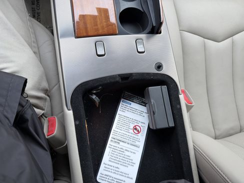 Used 2006 Cadillac XLR RWD image 38