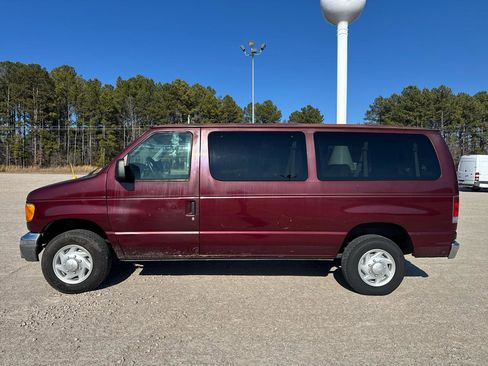 Used 2006 Ford E-350 and Econoline 350 Chateau image 9