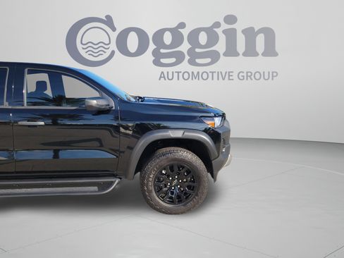 Used 2024 Chevrolet Colorado Trail Boss w/ Advanced Trailering Package AWD/4WD image 32