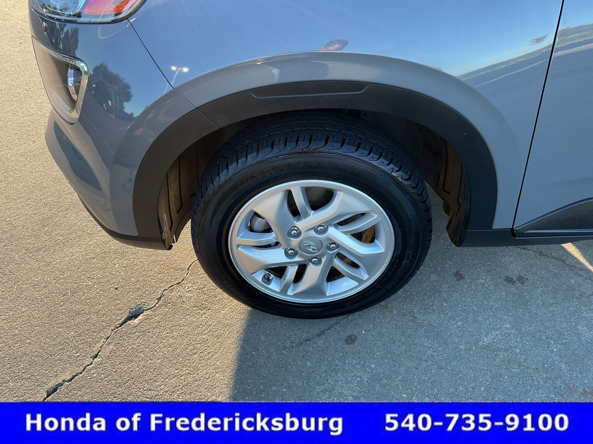 Used 2023 Hyundai Venue SE FWD image 10