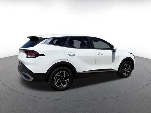 Used 2025 Kia Sportage LX FWD image 15