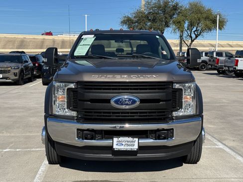 Used 2019 Ford F450 XL w/ Power Equipment Group image 5