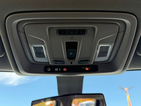 Used 2023 GMC Sierra 2500 SLE w/ SLE Value Package; image 31