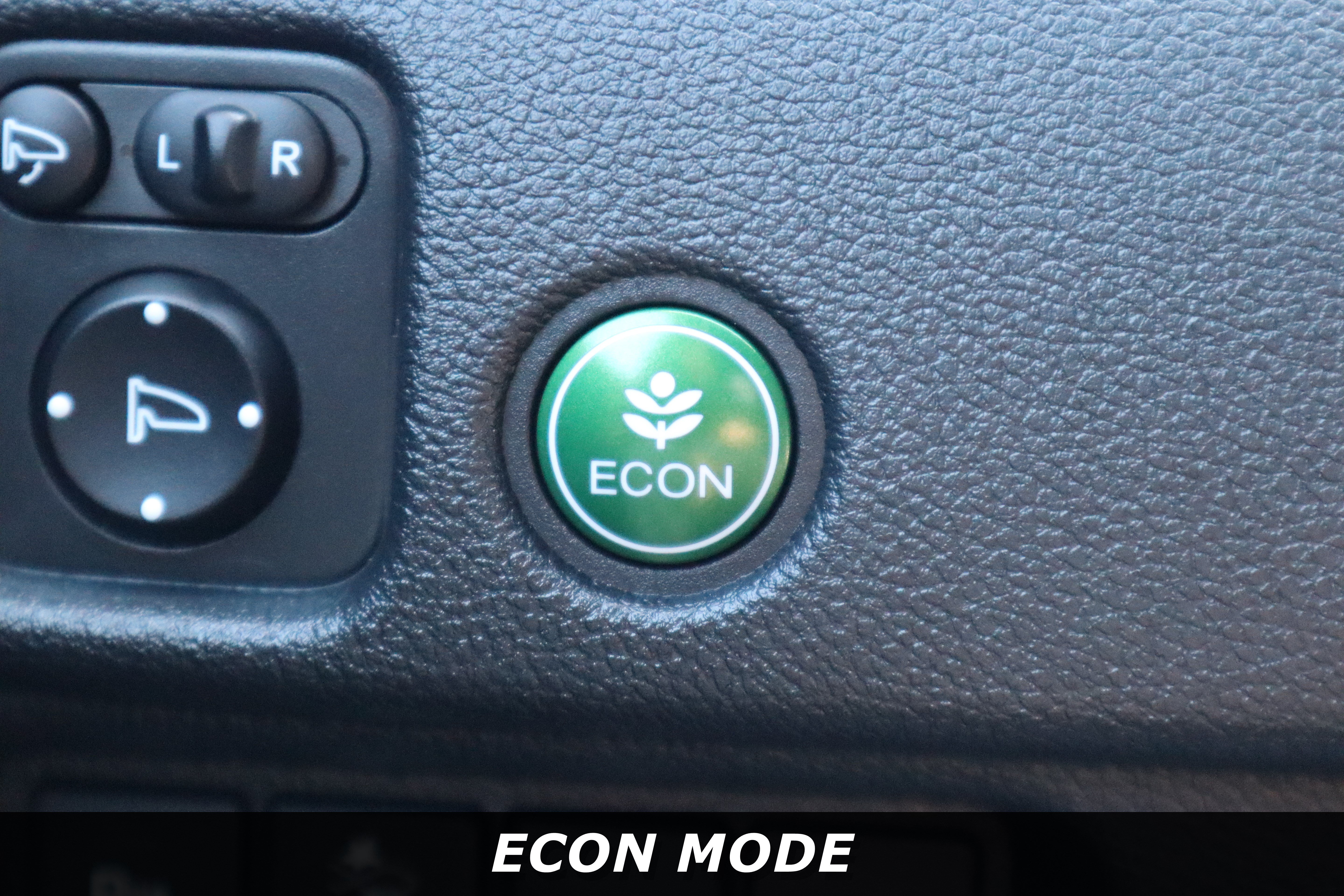 Used 2022 Honda Passport TrailSport image 25
