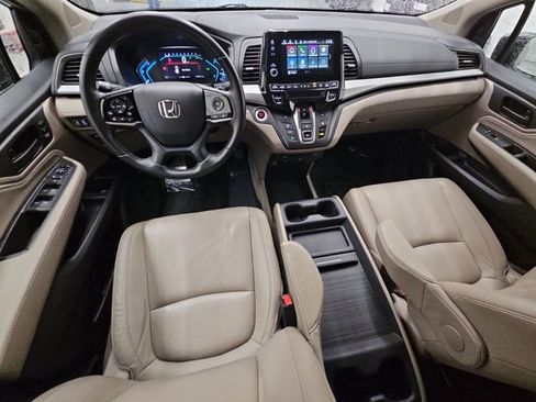 Used 2018 Honda Odyssey Touring image 14