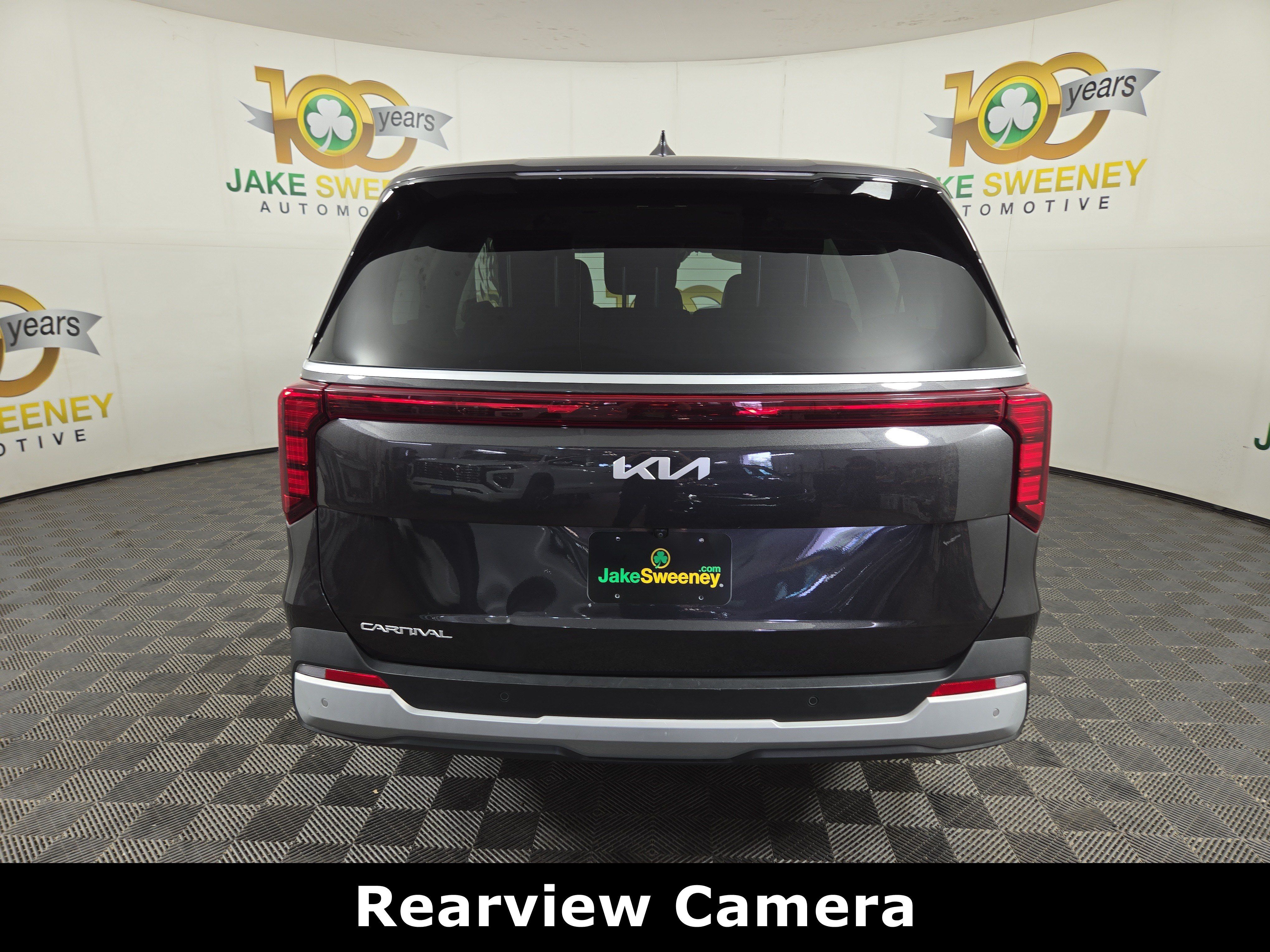 Used 2025 Kia Carnival FWD image 7
