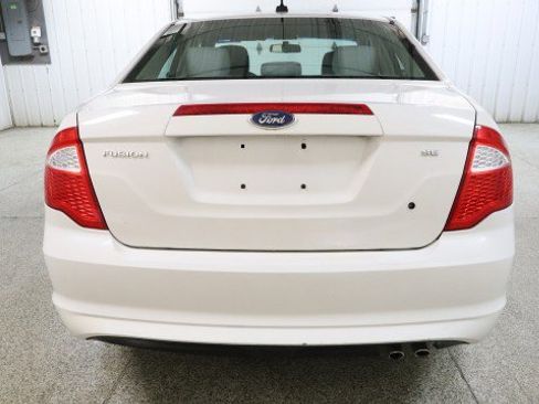Used 2011 Ford Fusion SE image 8
