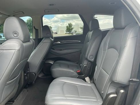 Used 2020 Buick Enclave Essence AWD/4WD image 31