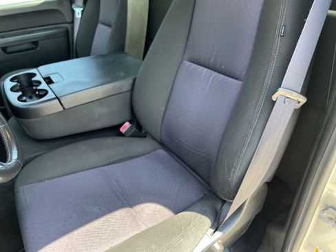 Used 2011 Chevrolet Silverado 1500 LT w/ Interior Plus Package AWD/4WD image 19