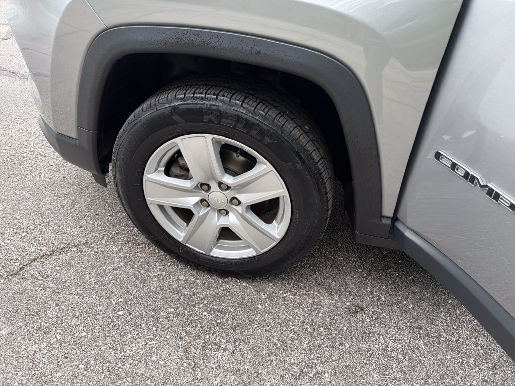 Used 2022 Jeep Compass Latitude AWD/4WD image 29