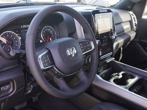 New 2026 RAM 1500 4x4 Crew Cab image 16