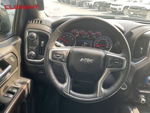 Used 2022 Chevrolet Silverado 1500 LT Trail Boss w/ Bed Protection Package image 9