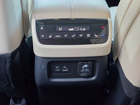 Used 2025 INFINITI QX60 Sensory w/ Vision Package AWD/4WD image 37