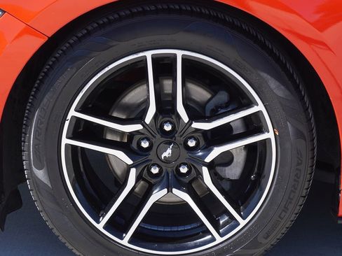 Used 2023 Ford Mustang Premium image 4