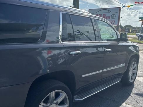 Used 2015 Cadillac Escalade Luxury AWD/4WD image 8