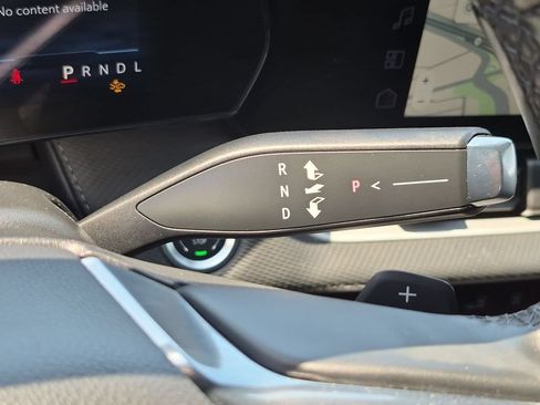 Used 2025 Chevrolet Equinox LT FWD image 20