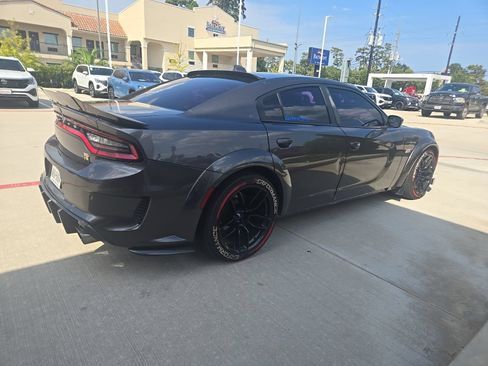 Used 2020 Dodge Charger Scat Pack RWD image 3
