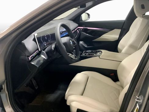 New 2027 BMW 530i xDrive AWD/4WD image 9