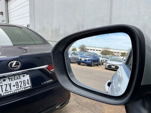 Used 2025 Nissan Rogue SV image 19