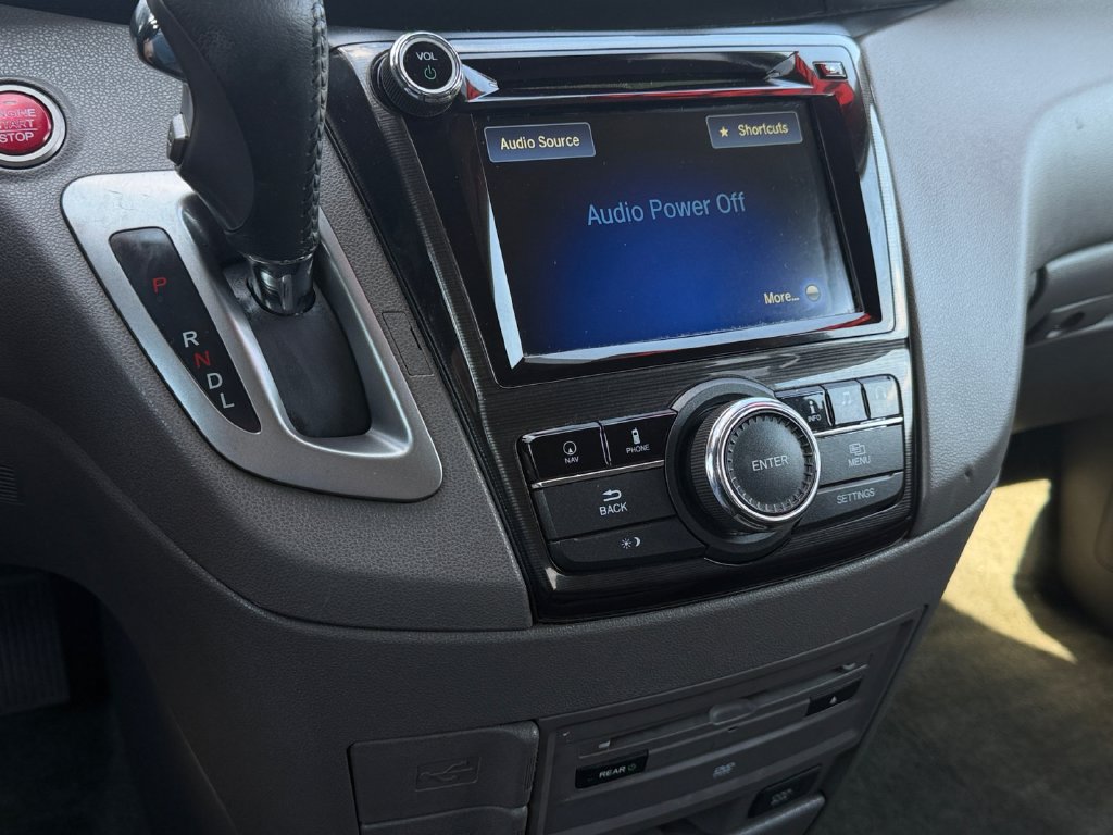 Used 2016 Honda Odyssey Touring Elite image 26