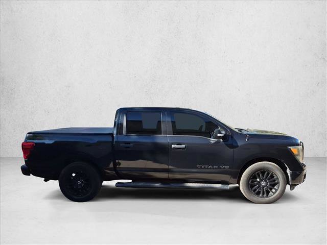 Used 2018 Nissan Titan SV w/ SV Convenience Package RWD image 4